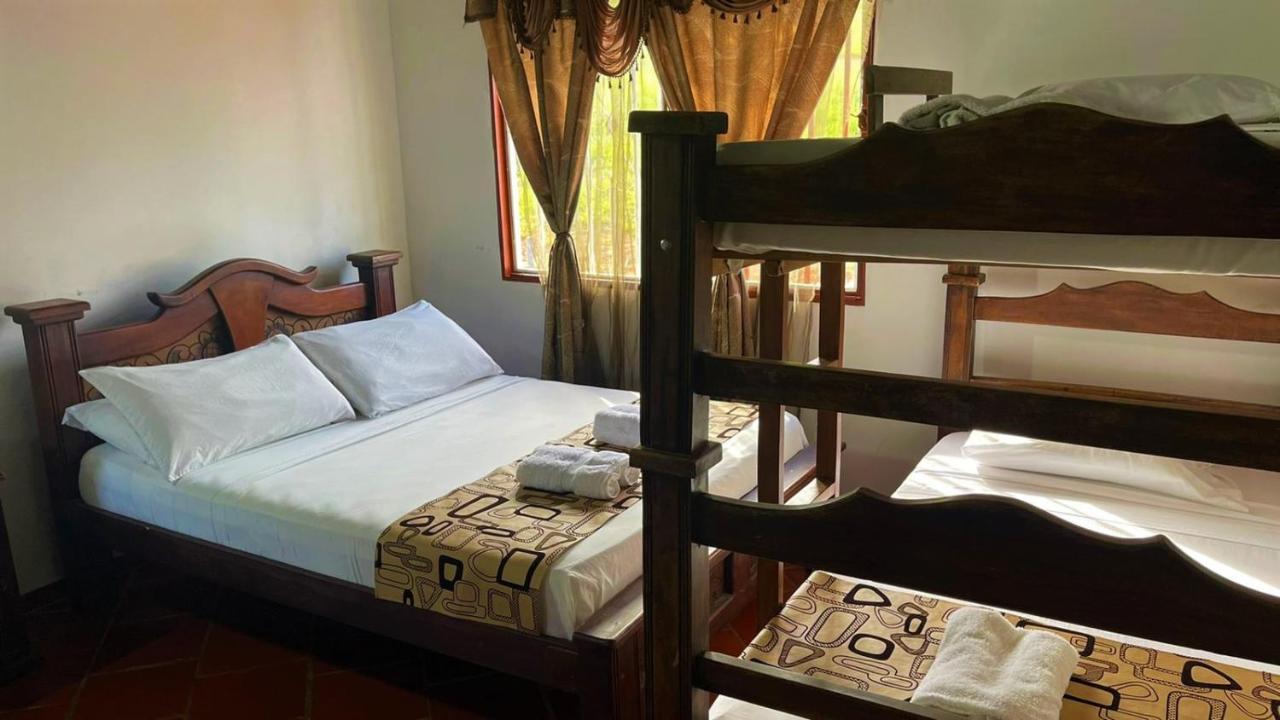 Hotel Campestre Palmas Del Zamorano San Gil Luaran gambar
