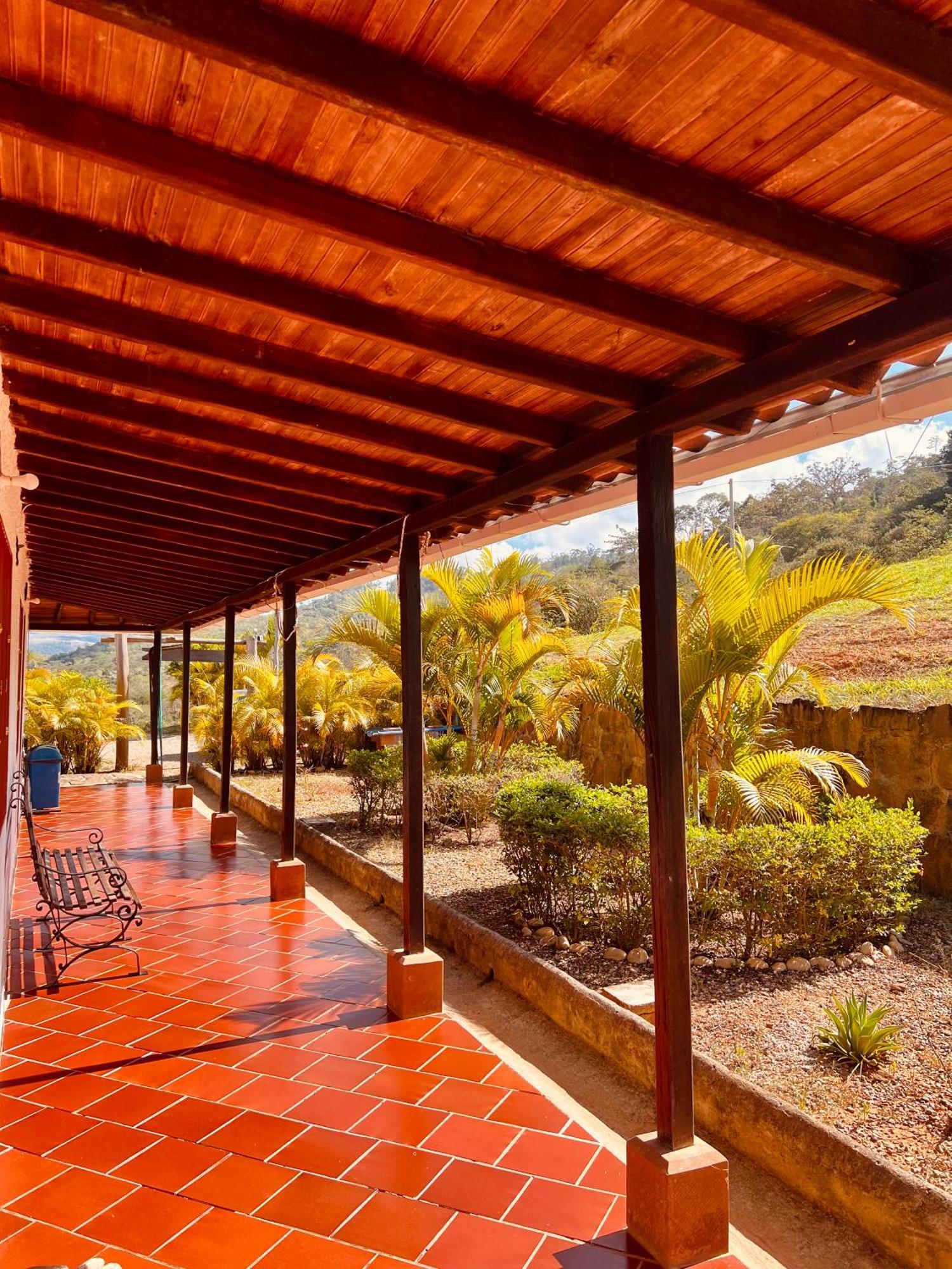 Hotel Campestre Palmas Del Zamorano San Gil Luaran gambar