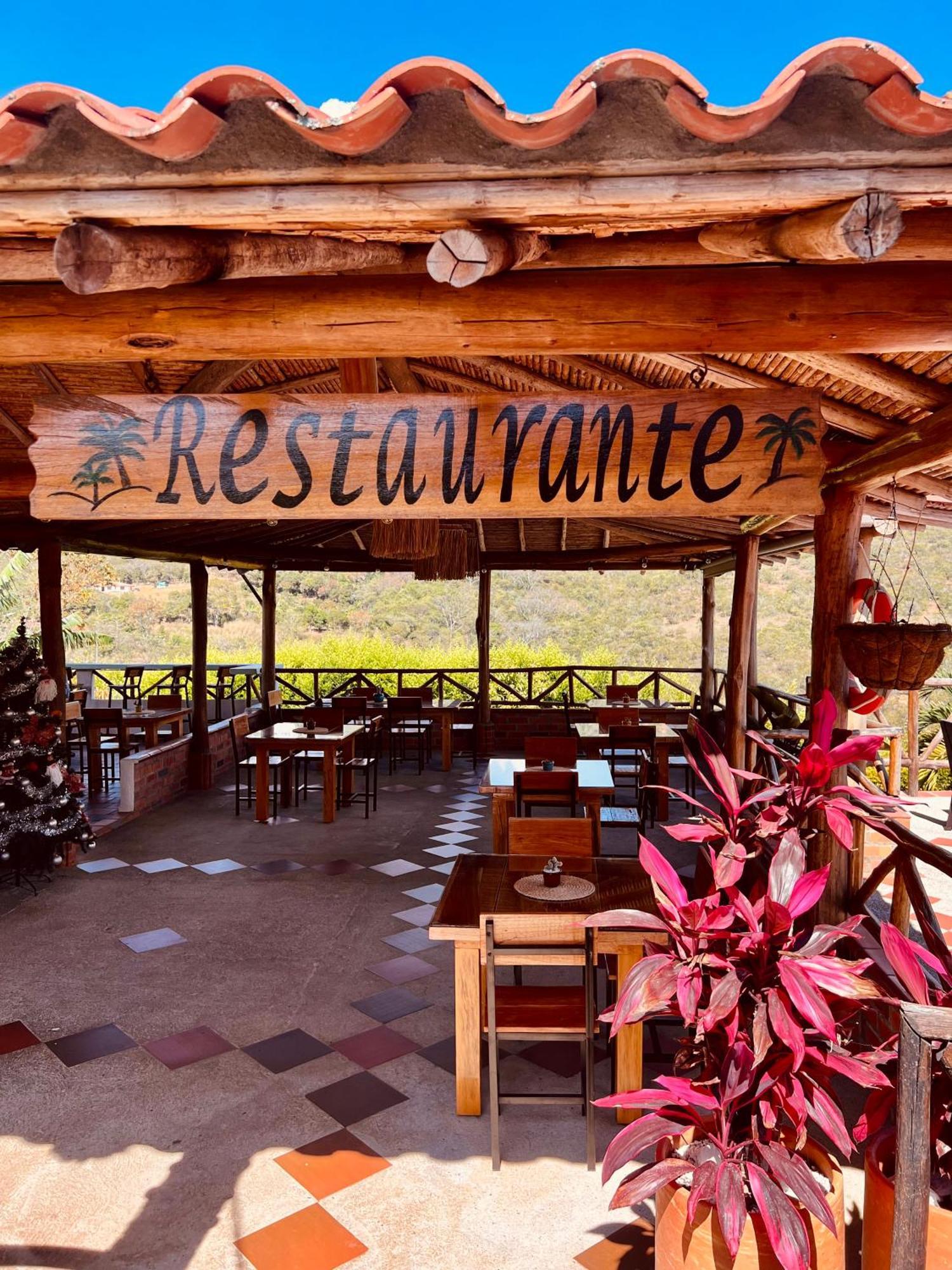 Hotel Campestre Palmas Del Zamorano San Gil Luaran gambar